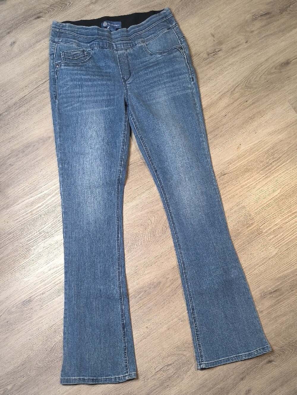 S1217 Mini Flare Democracy AbSolution Stretch Women's Size 6 Jeans